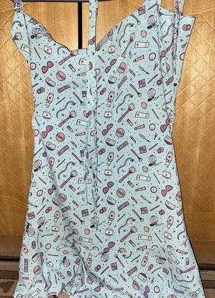 Платье с рисунком косметики💙