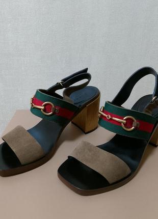 Босоножки gucci.