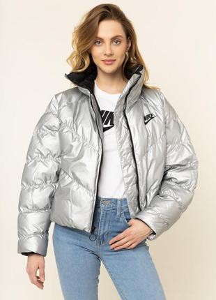 Женский пуховик от nike