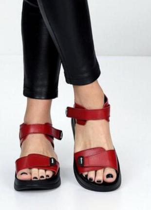 Нереально крутые красные женские кожаные дизайнерские босоножки на липучках 🔥🔥🔥7 фото