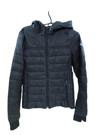 Демисезонная куртка hollister р. xs