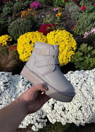 Декоративные новогодние елки