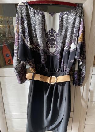 Изящное очаровательное платье для особого случая с поясом.