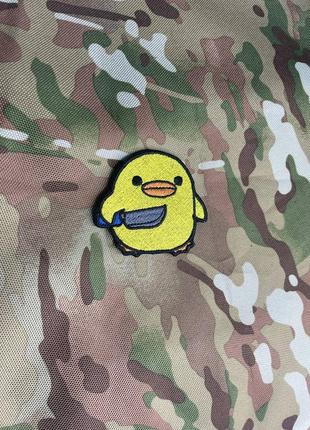 Шеврон патч качка з ножем нашивка наліпка