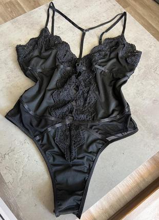 Чёрный кружевной боди сексуальный костюм с портупеями сеточкой и вязкой прозрачное нижнее белье на чашку b/c5 фото