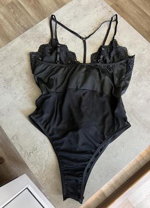 Чёрный кружевной боди сексуальный костюм с портупеями сеточкой и вязкой прозрачное нижнее белье на чашку b/c7 фото
