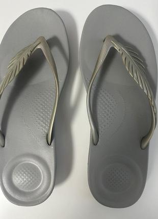 Шльопанці анатомічні fitflop