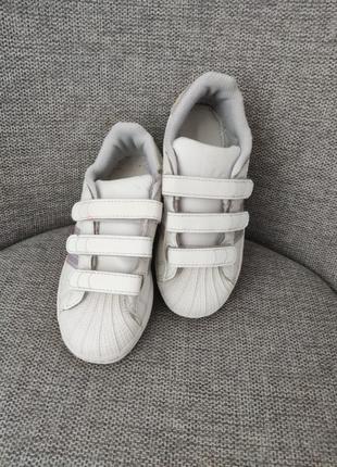 Кроссовки для девочки