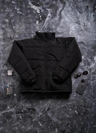 Зимова курточка чорна з потайним капюшоном