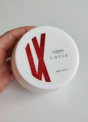Парфюмированный крем для тела орифлейм люсия lucia oriflame