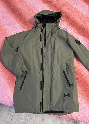 Демисезонна куртка house