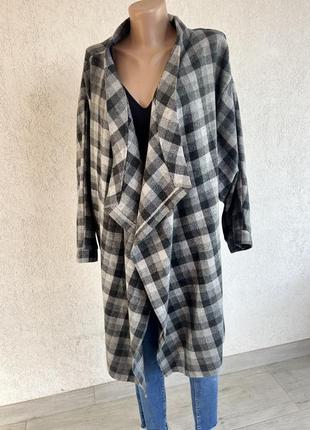 Легкое пальто накидка пончо в клетку серого цвета кимоно шерсть оверсайз