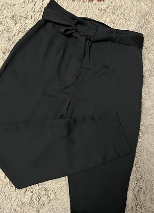 Брюки штаны сатиновые брюки с поясом boohoo