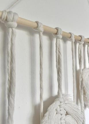 Подвеска декор макраме лист с кистями и бусинами