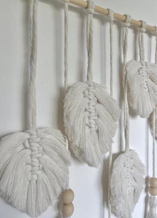 Подвеска декор макраме лист с кистями и бусинами