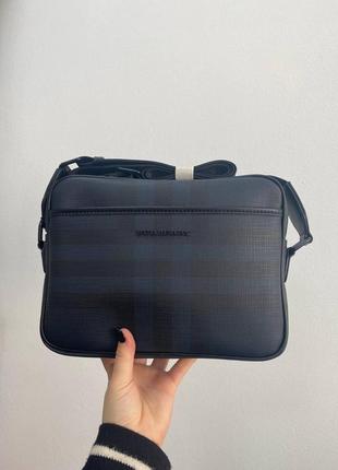 Чоловіча сумка burberry muswell shoulder crossbody 25 х 19 х 5.5 см темно-синя