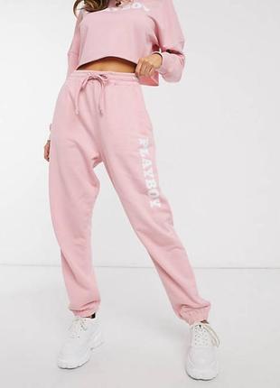 Конфетные яркие спортивные штаны playboy missguided