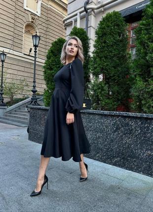 Платье приталенное сверху и свободное снизу с длинными рукавами на резинке4 фото
