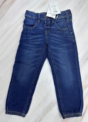 Джинсы на девочку name it