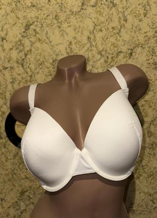 Бюстгальтер белый базовый 95d/42d