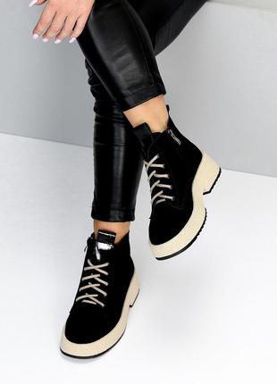 Цікаві натуральні демі черевички