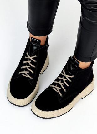 Цікаві натуральні демі черевички