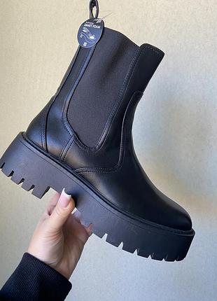 Чоботи челсі