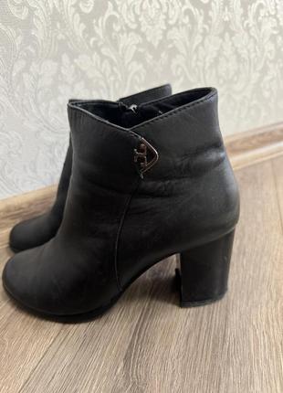 Ботинки осенние