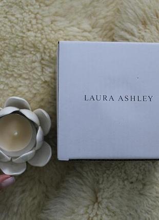 Невероятной красоты подсвечник laura ashley