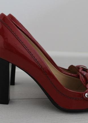 Невероятной красоты лоферы на каблуке tod’s made in italy