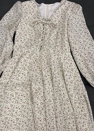 Ніжна вінтажна сукня