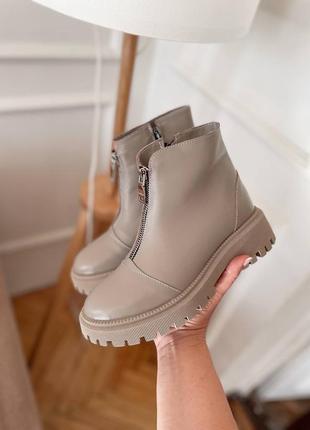 Бежеві зимові черевики