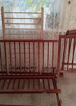 Ліжко дитяче