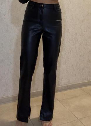 Кожанные штаны zara