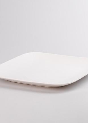 Тарелка подставная квадратная из фарфора 24.5 см большая белая плоская тарелка2 фото