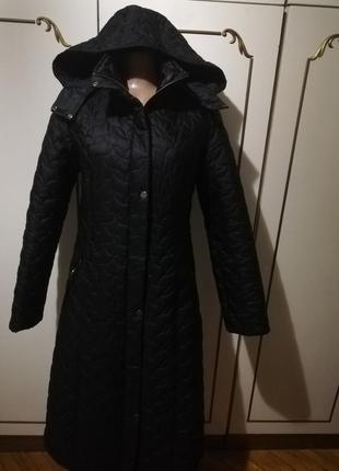 Продам стеганное пальто.