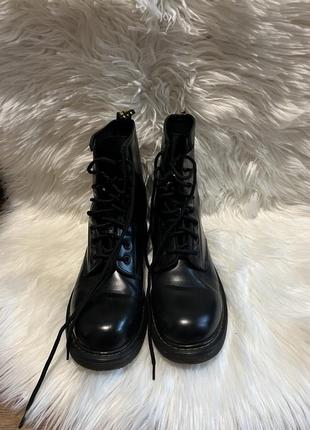 Кожаные сапоги