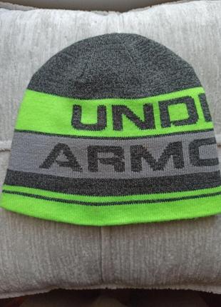 Детская шапка under armour.