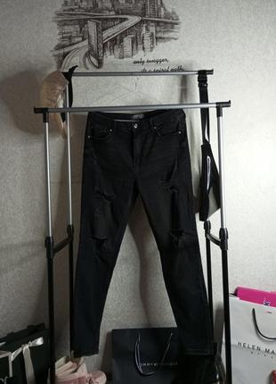 Классные черно вывареные джинсы стреч
