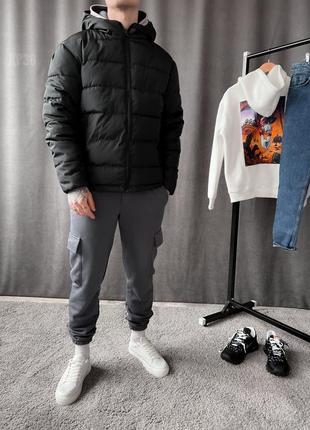 Черная мужская куртка пуховик