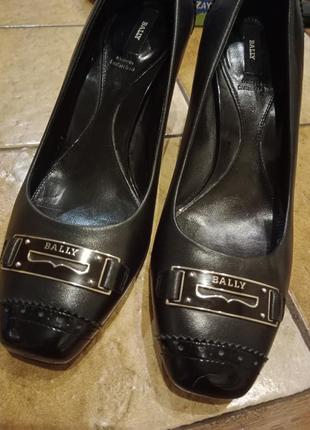 Bally оригінальні туфлі