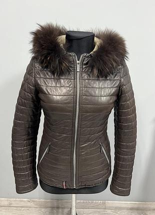 Кожаная куртка oakwood