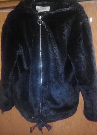 Полушубок кожушок pull&bear