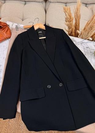 Стильный базовый блейзер zara