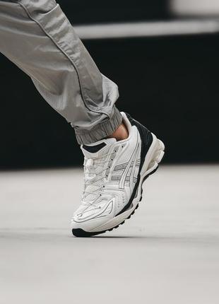 zapatillas de running ASICS pie arco bajo talla 49