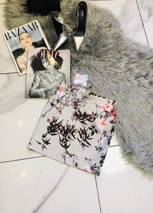 Новая серая трикотажная юбка с растительным принтом от missguided хс/с