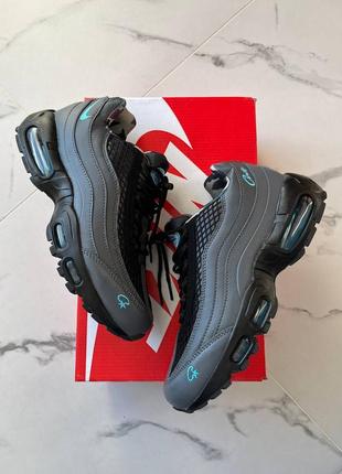 el producto Puma Wired E Ps EU 31 Puma Black Cherry Tomato