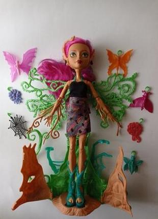 Кукла триза торнвиллоу сад страхов монстер хай monster high garden treesa thornwillow mattel нюд.