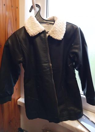 Куртка в идеальном состоянии для девочки