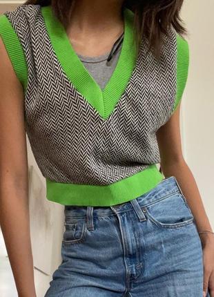 Zara жилетка